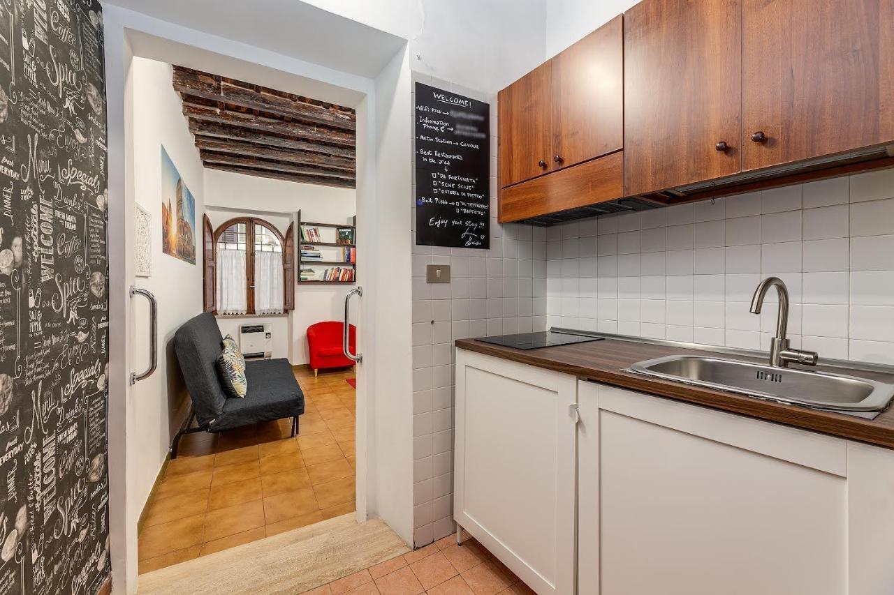 Colosseum Country Chic Apartment ローマ エクステリア 写真